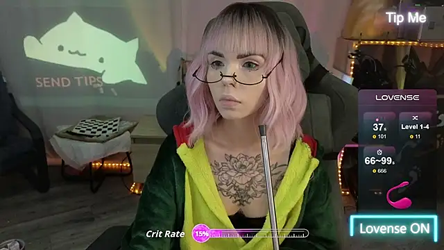 Kerry Kirk online show from November 2025 09:04:01 PM