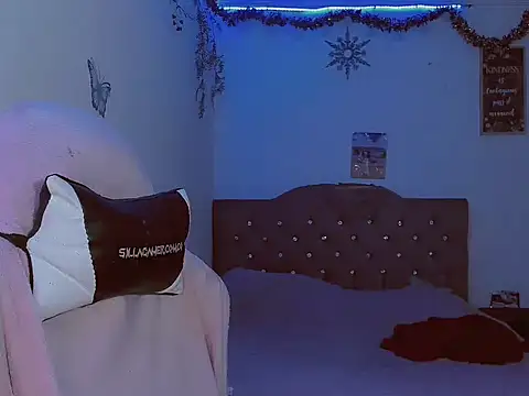 madisonx17 online show from February 2026 12:42:02 AM