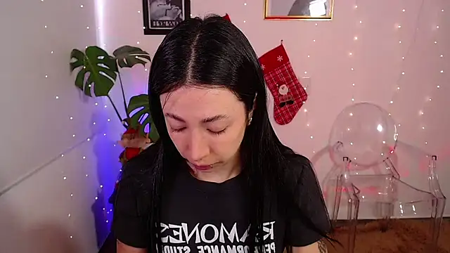 lilyy evanss online show from December 2024 09:34:02 PM