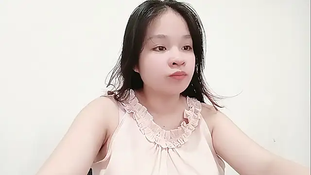 Snapshot of Milajinxi chatting on May 2026 01:11:02 AM Milajinxi online show from May 2026 01:11:02 AM