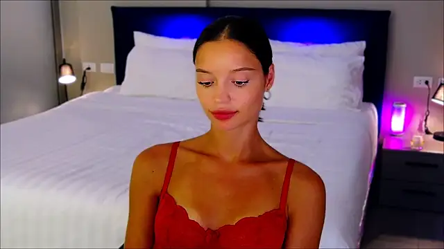 Snapshot of wow_Mia chatting on February 2025 02:04:01 AM wow Mia online show from February 2025 02:04:01 AM