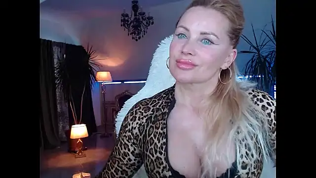 eyesangel22 online show from December 2024 01:07:02 PM