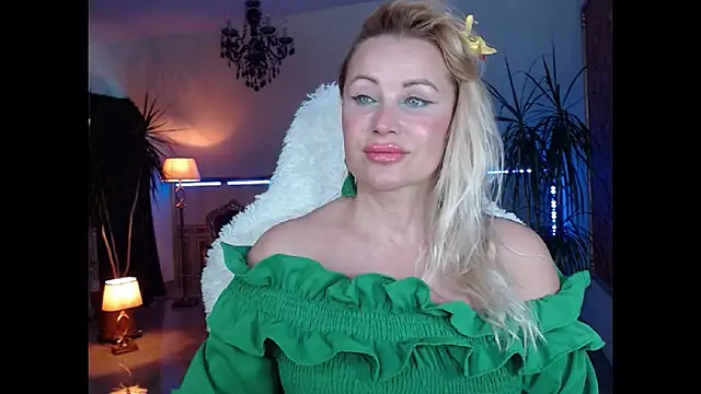 eyesangel22 online show from December 2024 01:17:01 PM