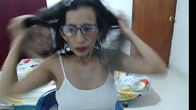 luz stella online show from September 2025 03:19:01 AM