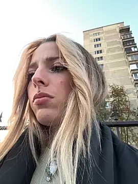 LoraaDoll online show from September 2025 03:17:01 PM