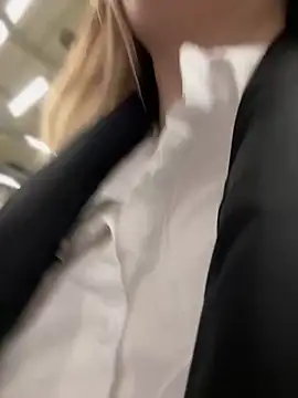 LoraaDoll online show from October 2025 03:42:01 PM