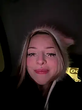 LoraaDoll online show from December 2025 02:55:01 PM