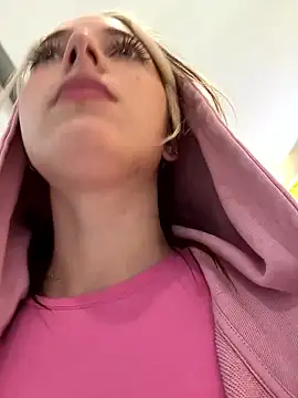 LoraaDoll online show from January 2026 07:34:01 AM