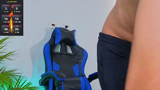 EdwardRoss  online show from November 2025 06:39:01 PM