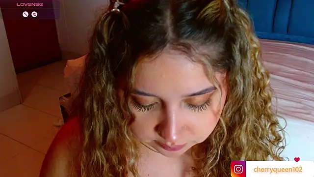 Cherryyquen online show from January 2025 10:59:01 PM