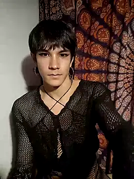 LYZBORNHD online show from March 2026 11:21:01 PM