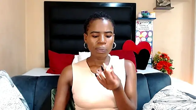 LongPussyLipsxx online show from March 2025 04:58:02 PM