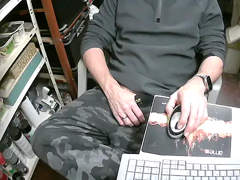 Snapshot of MF-Deutschland chatting on December 2024 11:47:01 AM MF-Deutschland online show from December 2024 11:47:01 AM