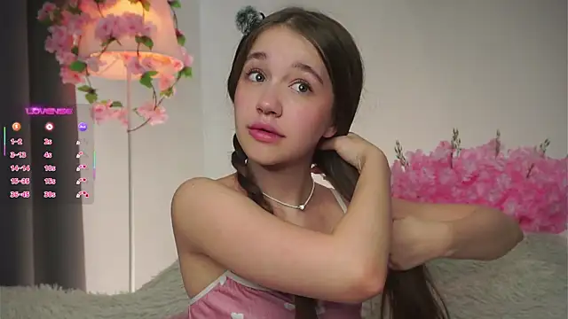 AmiLewis online show from September 2025 01:07:02 AM