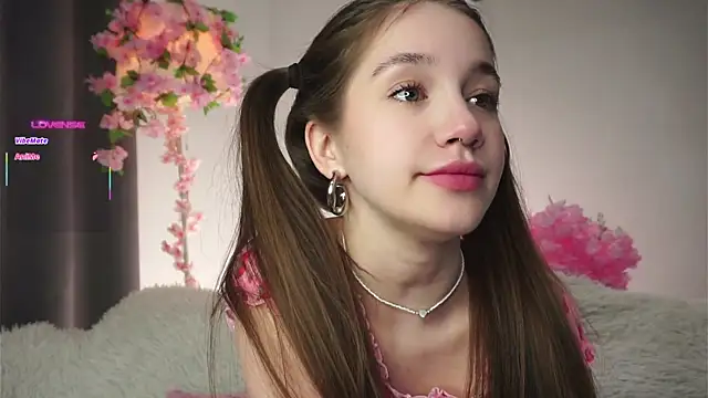 AmiLewis online show from November 2025 01:27:02 AM