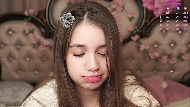 AmiLewis online show from March 2026 01:11:02 AM