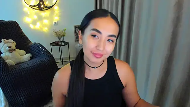 worldofkim online show from February 2026 08:07:01 PM