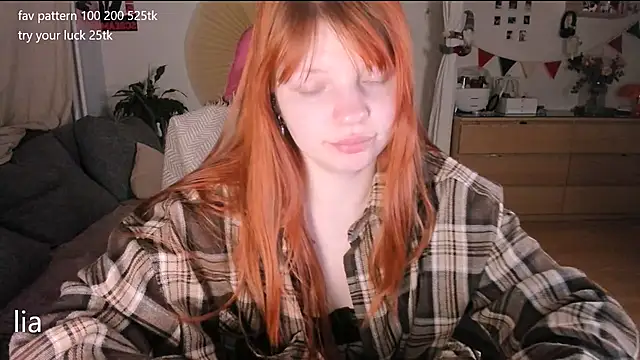 Snapshot of lil_lia chatting on February 2026 11:56:02 PM lil lia online show from February 2026 11:56:02 PM