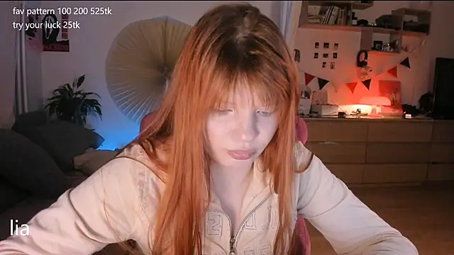 Snapshot of lil_lia chatting on March 2026 09:43:02 PM lil lia online show from March 2026 09:43:02 PM