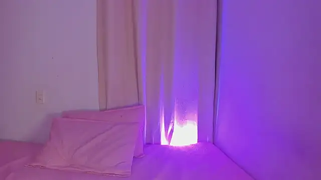 AmyStevenss online show from February 2026 04:20:01 AM