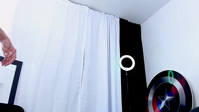 Antonywebb94 online show from April 2026 06:19:01 AM