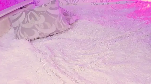 Snapshot of milky_waybaby chatting on December 2024 08:49:02 AM milky waybaby online show from December 2024 08:49:02 AM