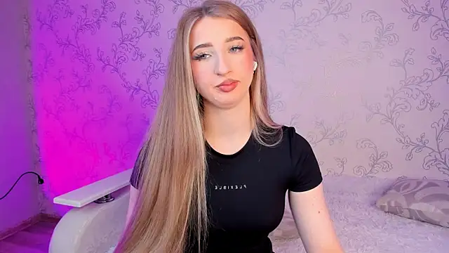 Snapshot of milky_waybaby chatting on December 2024 03:35:01 PM milky waybaby online show from December 2024 03:35:01 PM