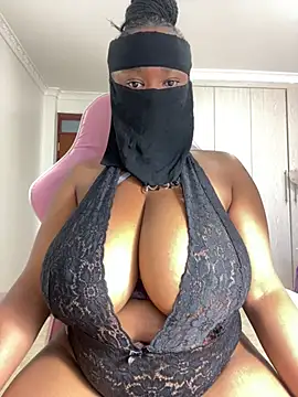 Snapshot of BoobiesGalore chatting on June 2026 12:18:01 PM BoobiesGalore online show from June 2026 12:18:01 PM