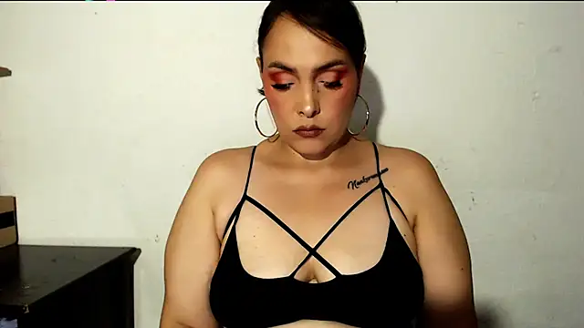 Miss Agatha online show from October 2025 12:41:02 AM