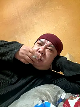 Snapshot of punk0805 chatting on December 2025 11:17:01 AM punk0805 online show from December 2025 11:17:01 AM