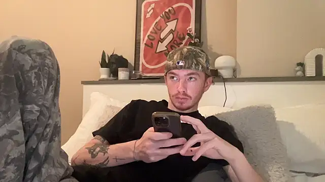 Snapshot of younghungginger chatting on February 2025 06:49:02 PM younghungginger online show from February 2025 06:49:02 PM