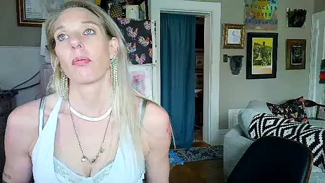 Glamazonx online show from March 2026 11:37:01 PM