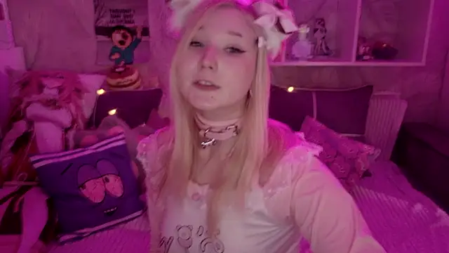 MeowkaKitty online show from March 2026 06:06:02 AM