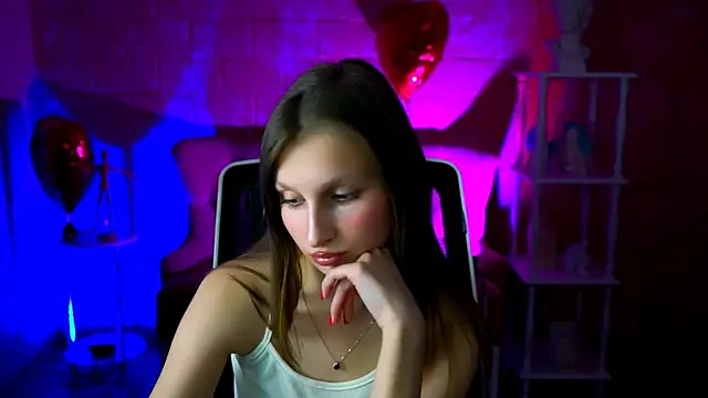 EllaHorton online show from March 2025 03:51:02 PM