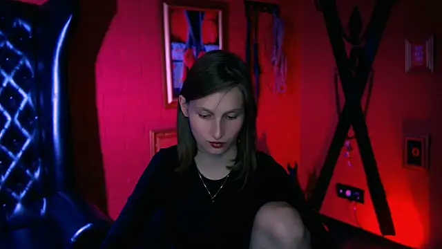 EllaHorton online show from September 2025 04:40:02 PM