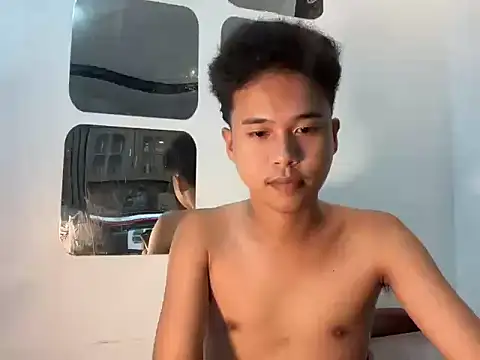 Snapshot of Asiantwink21 chatting on October 2025 02:49:01 PM Asiantwink21 online show from October 2025 02:49:01 PM