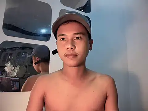 Snapshot of Asiantwink21 chatting on October 2025 03:47:02 PM Asiantwink21 online show from October 2025 03:47:02 PM