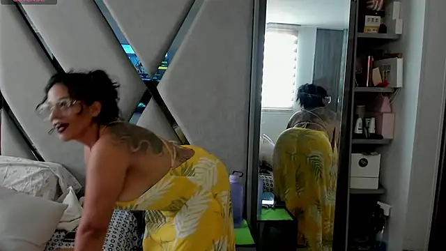 paula daniela1 online show from February 2025 09:29:02 PM