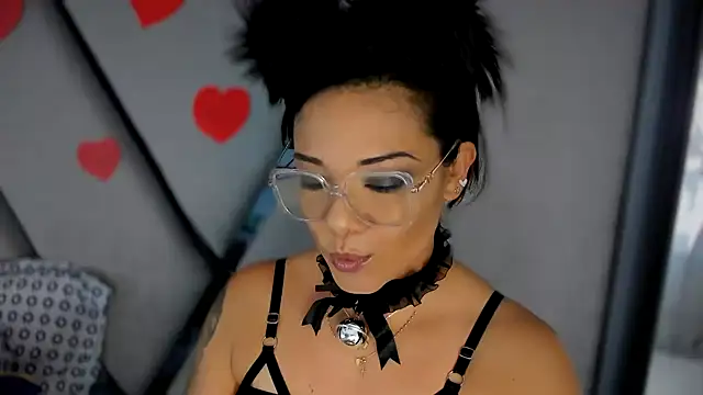 paula daniela1 online show from February 2025 09:16:02 PM