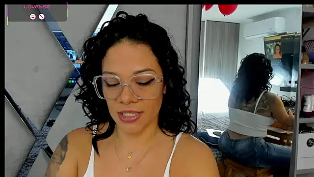paula daniela1 online show from February 2025 09:31:01 PM