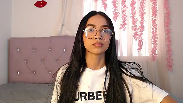 Alleanys Cristal online show from January 2025 08:28:01 PM