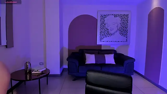 Snapshot of EloisaOlivero chatting on January 2025 10:33:02 AM EloisaOlivero online show from January 2025 10:33:02 AM