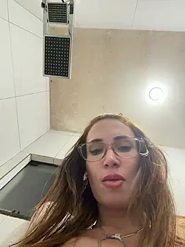 Irresistible24 online show from April 2026 09:59:02 PM