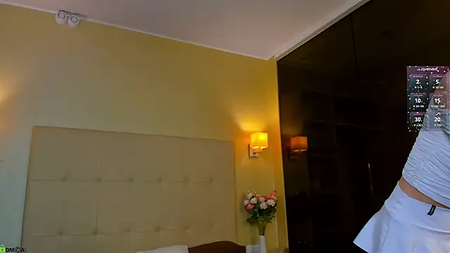 Sweett Monica online show from April 2026 12:52:02 AM