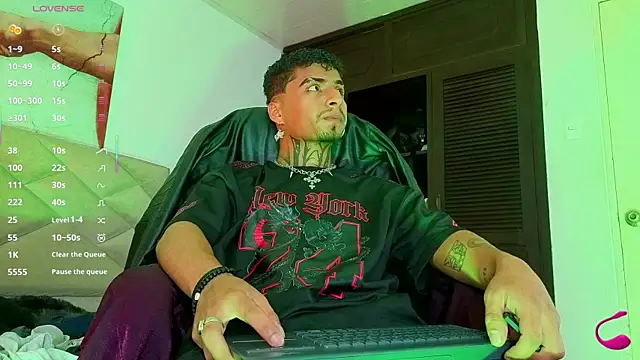 Snapshot of JuanCamiilo_66 chatting on July 2026 02:59:02 AM JuanCamiilo 66 online show from July 2026 02:59:02 AM