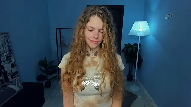 RayaNenlia online show from October 2025 05:11:02 AM