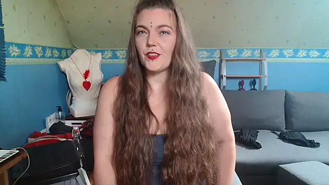 Snapshot of SherineDivine chatting on September 2025 12:50:01 PM SherineDivine online show from September 2025 12:50:01 PM