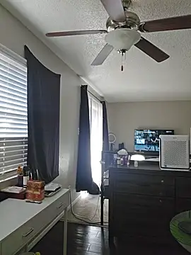 honeeyyy pot online show from February 2026 11:09:01 PM