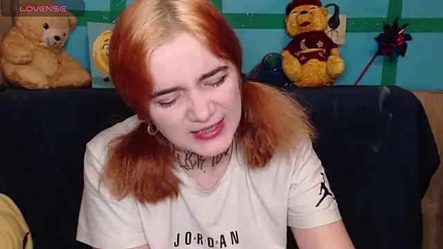 Snapshot of Yours_good_mood chatting on March 2025 03:28:02 AM Yours good mood online show from March 2025 03:28:02 AM