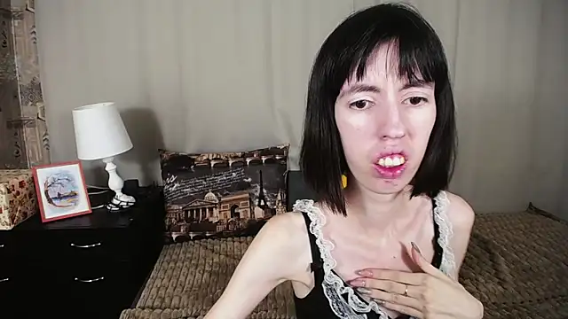 Snapshot of Unusual_G chatting on January 2025 06:54:01 AM Unusual G online show from January 2025 06:54:01 AM